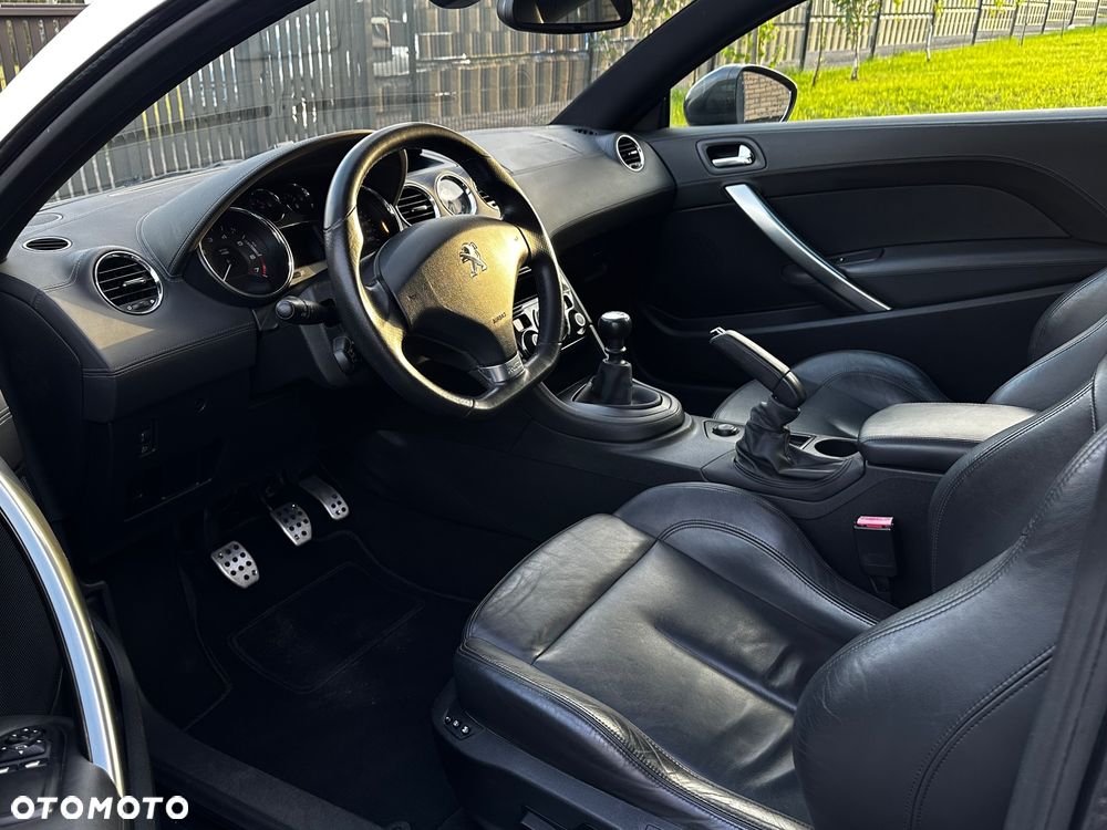 Peugeot RCZ 1.6 200 THP - 16