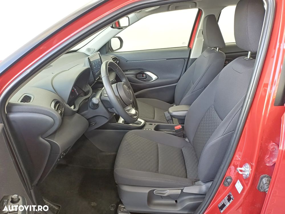 TOYOTA Yaris Cross 2025 — imagine 5
