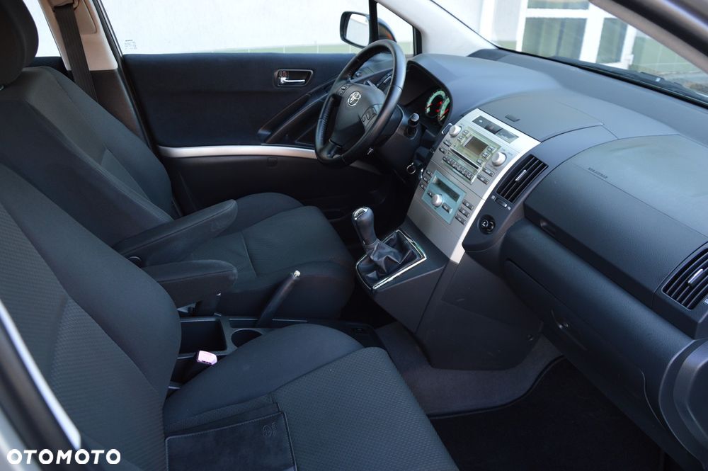 Toyota Corolla Verso 1.6 Sol - 4