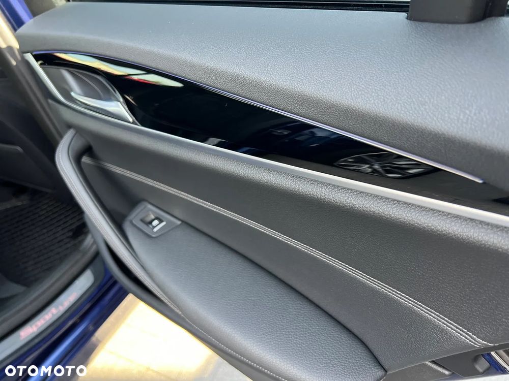 BMW Seria 5 520d Sport Line - 40
