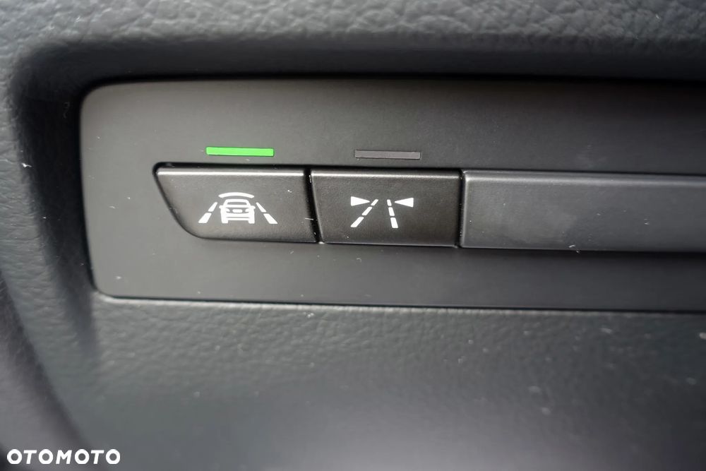 BMW Seria 4 420d xDrive Sport-Aut Luxury Line - 27