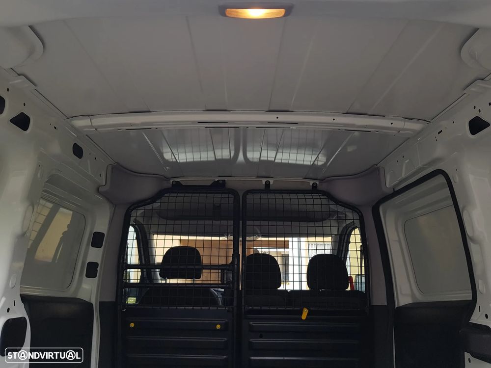 Fiat Doblo 3 Lugares - 51