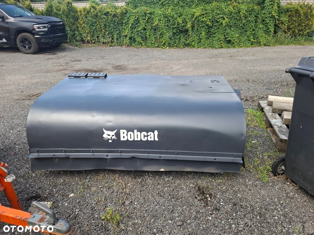 Zamiatarka bobcat - 1