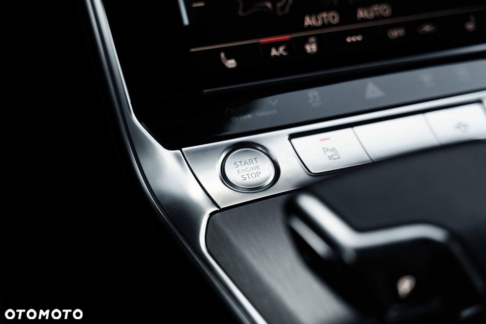 Audi A6 Avant 55 TFSI e Quattro Sport S tronic - 36