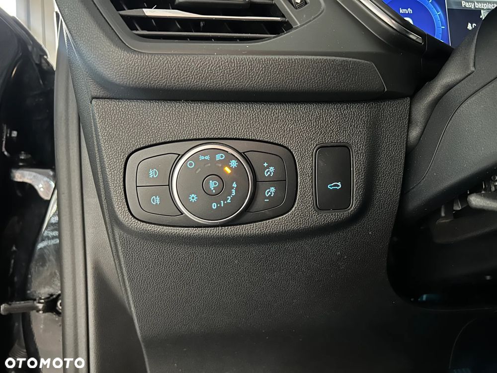 Ford Focus 2.0 EcoBlue Titanium Business - 24