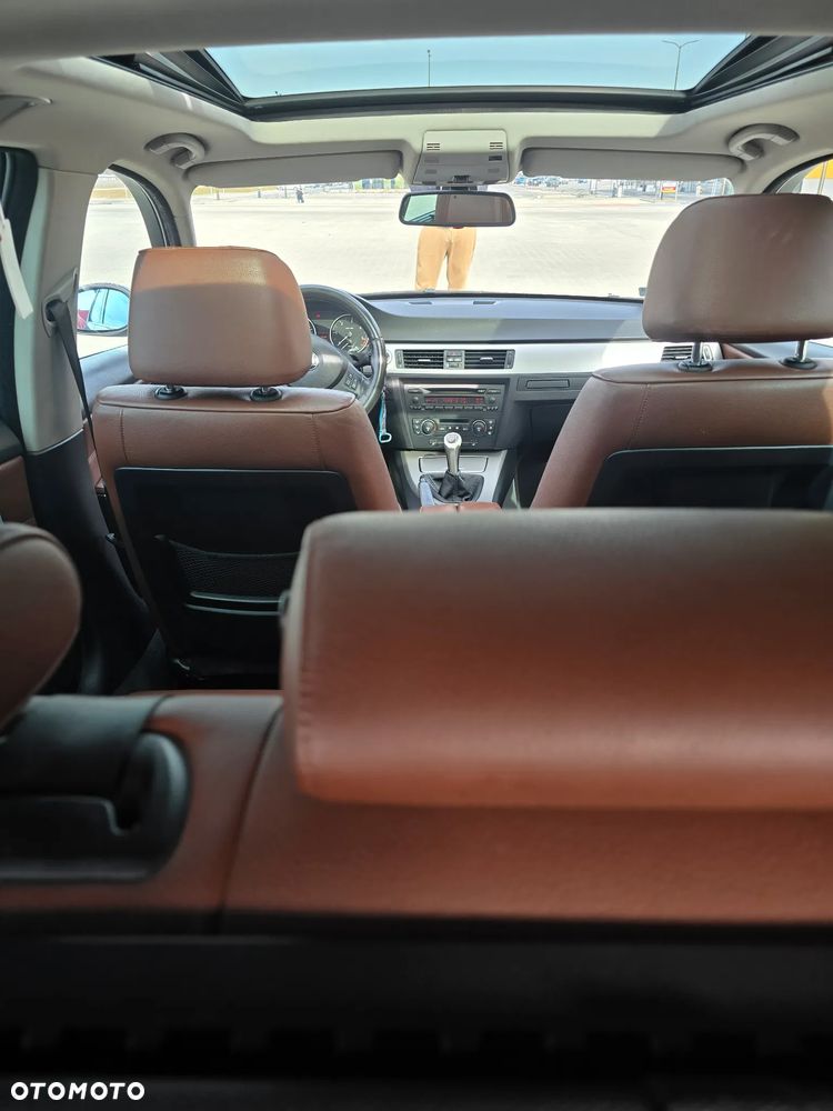 BMW Seria 3 330xd - 22