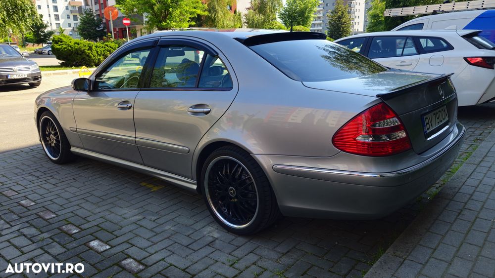 Mercedes-Benz E 200 KOMPRESSOR Automatik Elegance Sport Edition - 11
