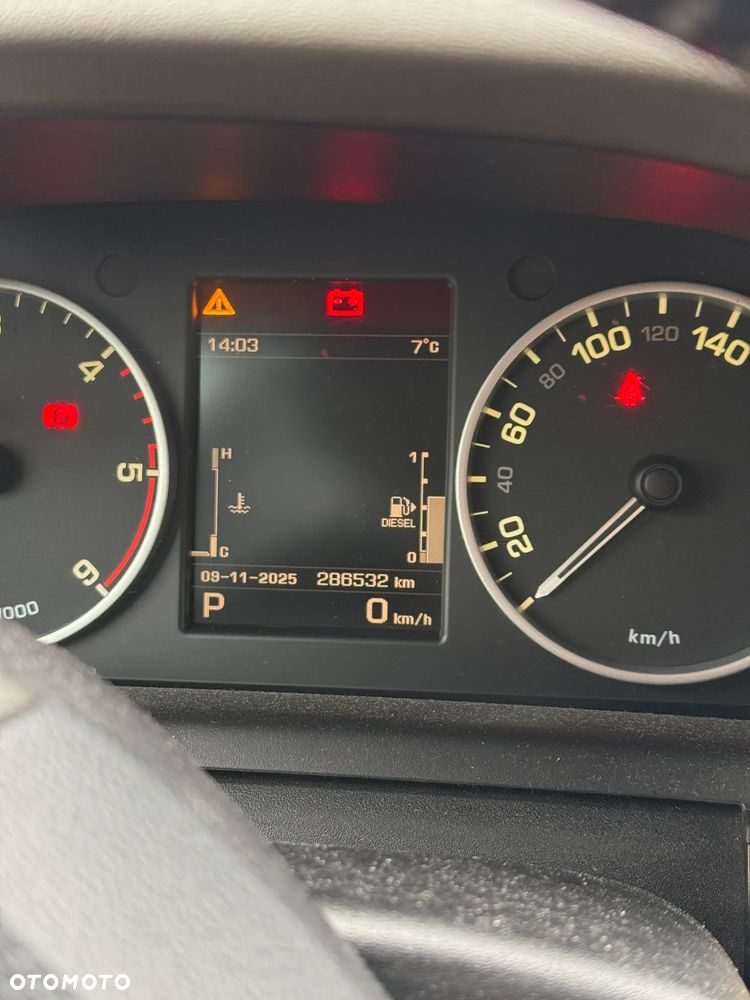 Land Rover Discovery 3.0D V6 HSE - 7