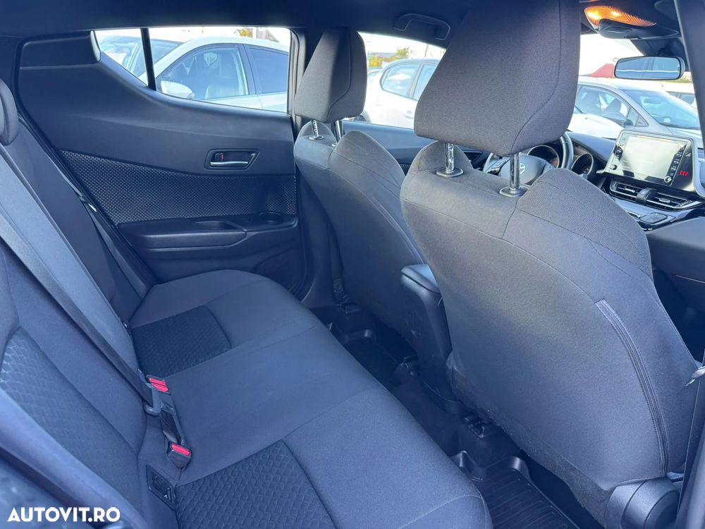 Toyota C-HR 1.8 HSD 4x2 CVT C-enter - 9
