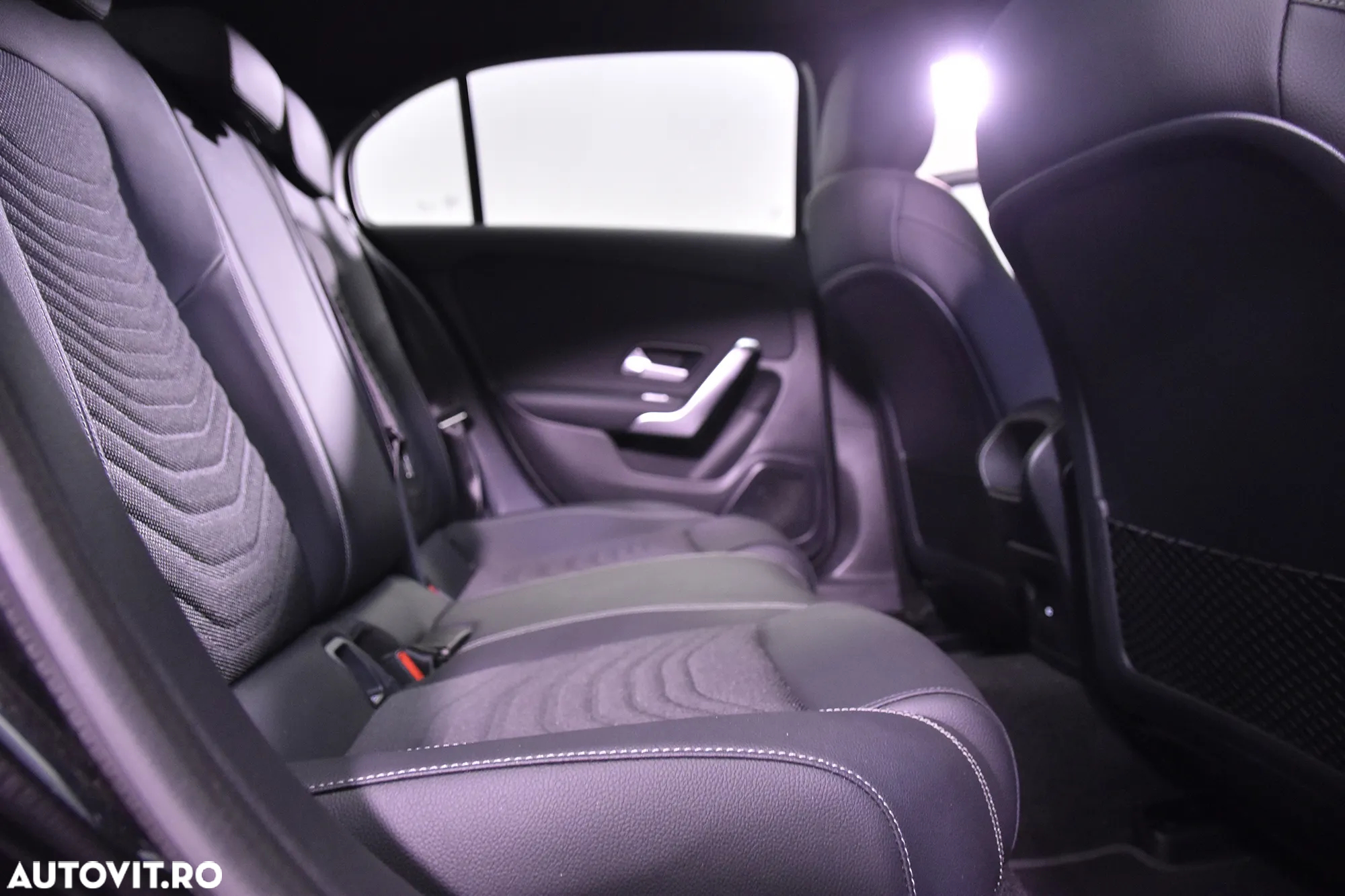 Mercedes-Benz A 180 MHEV 7G-DCT - 12