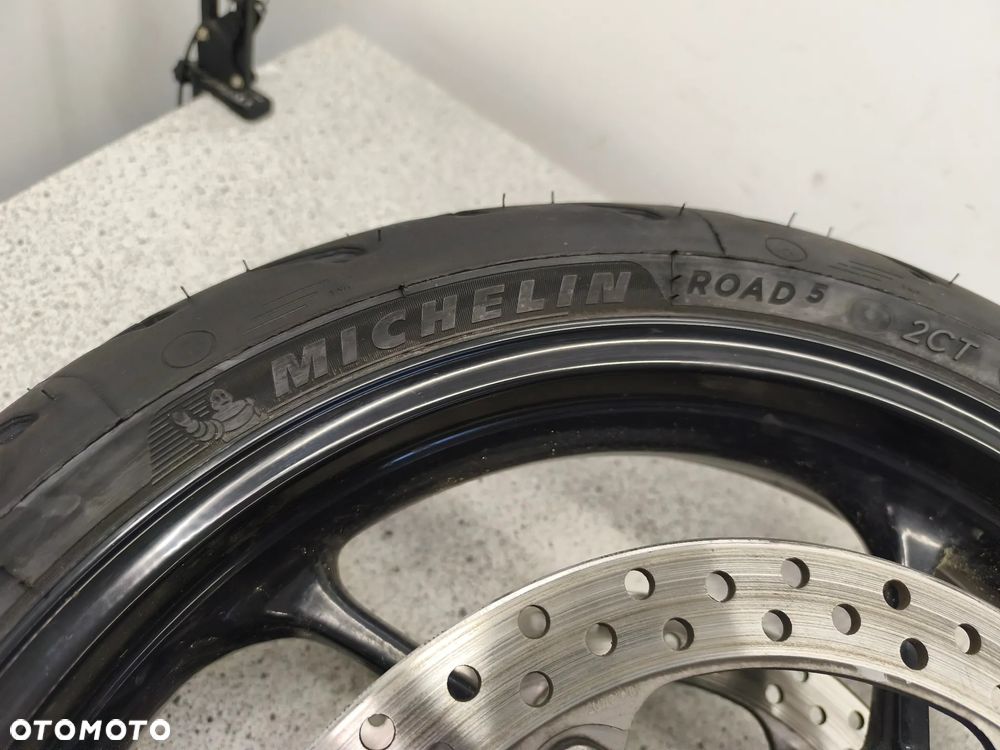 Felga przód, przednia, koło, tarcze hamulcowe, ośka przód Triumph Trident 660 2022 - 3