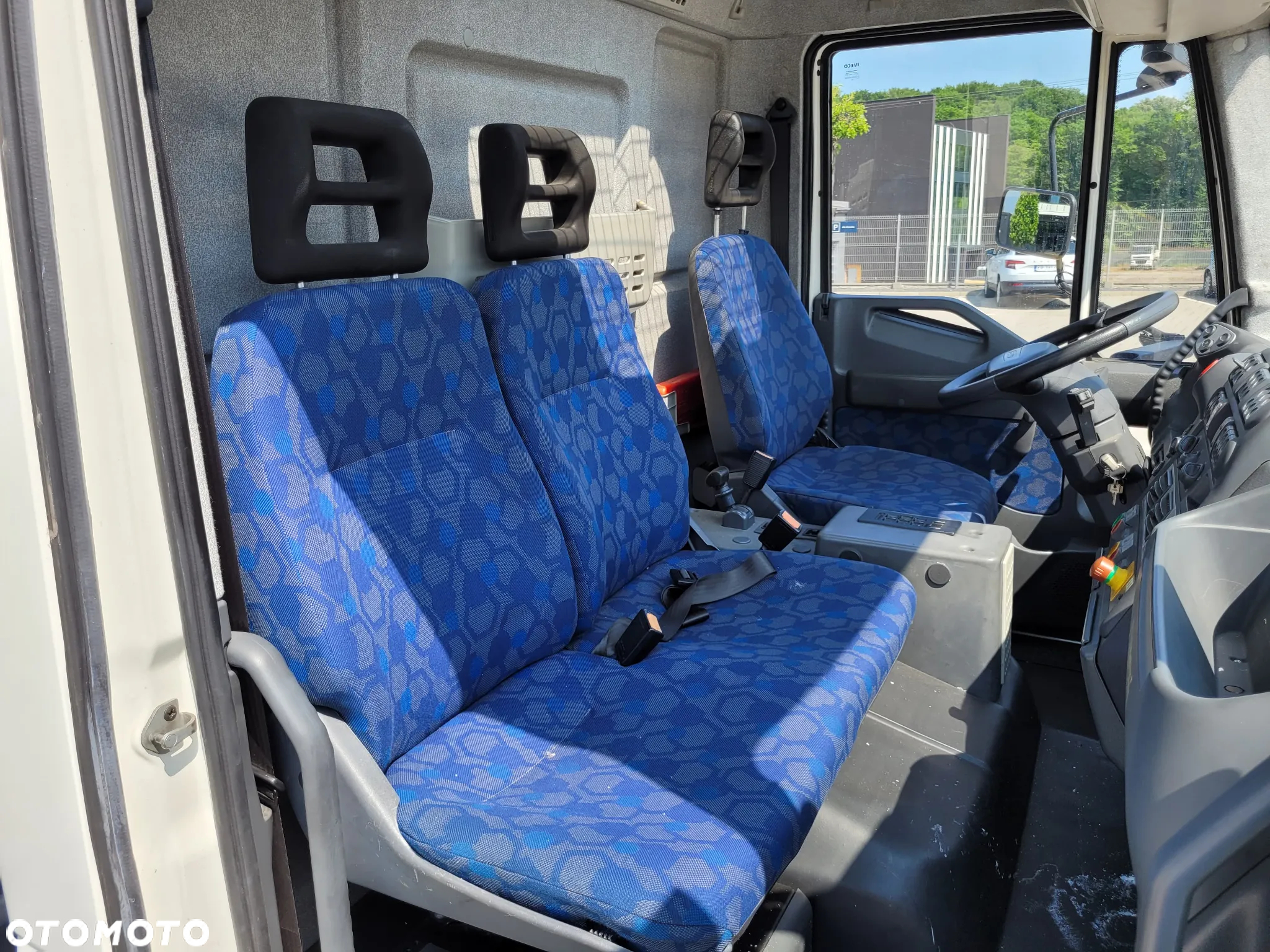 Iveco EUROCARGO 180E25 / PONOŚNIK KOSZOWY / PLATFORMA - 16