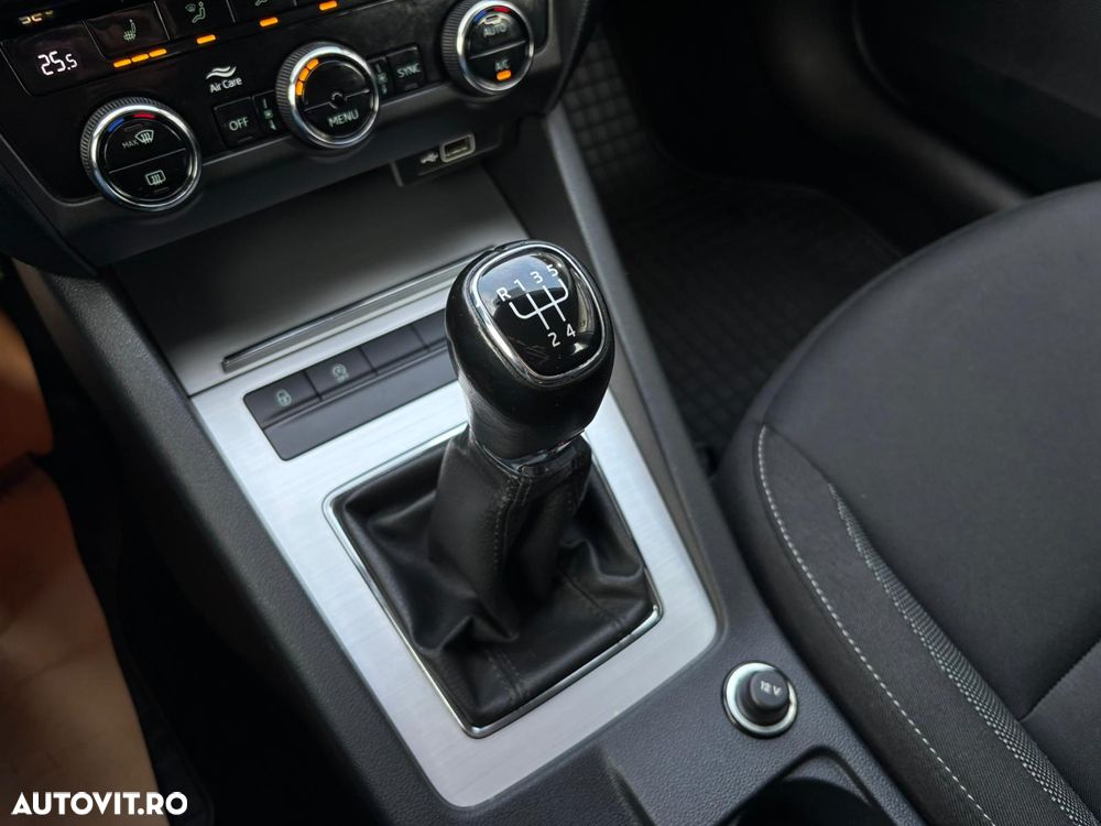 Skoda Octavia 1.6 TDI Ambition - 16