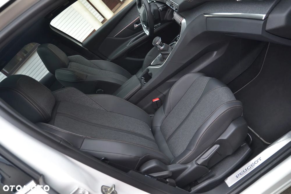 Peugeot 3008 HDi FAP 150 Platinum - 19