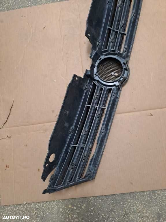 Grila radiator originala VW Jetta 4 an 2010-2014 cod 5C6853653 - 4