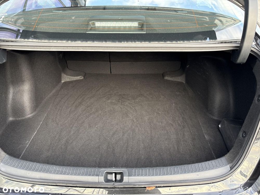 Toyota Corolla 1.8 Hybrid Comfort - 17