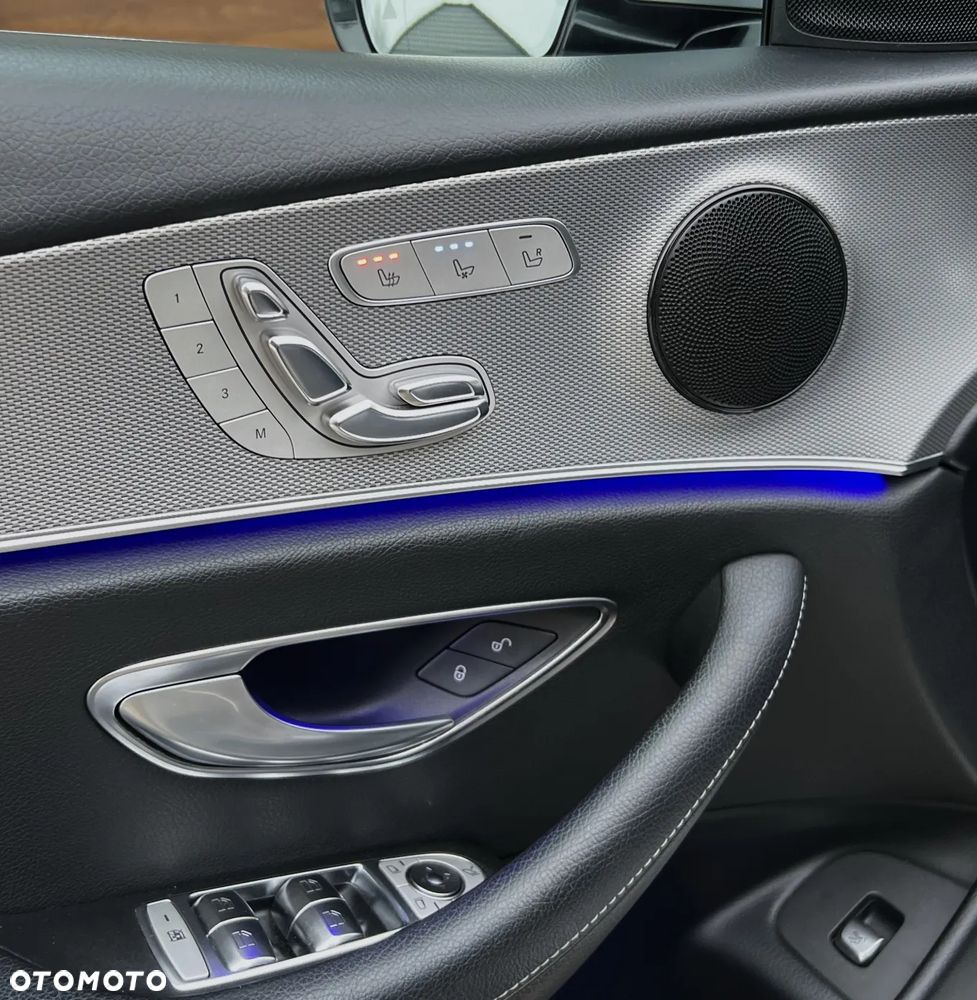 Mercedes-Benz Klasa E 200 9G-TRONIC - 26