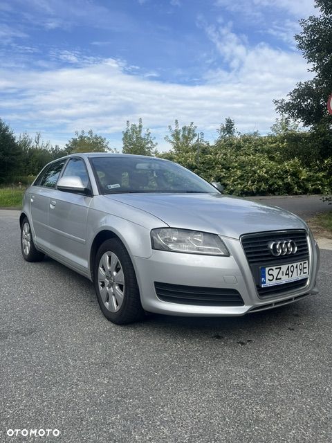 Audi A3 Sportback - 1