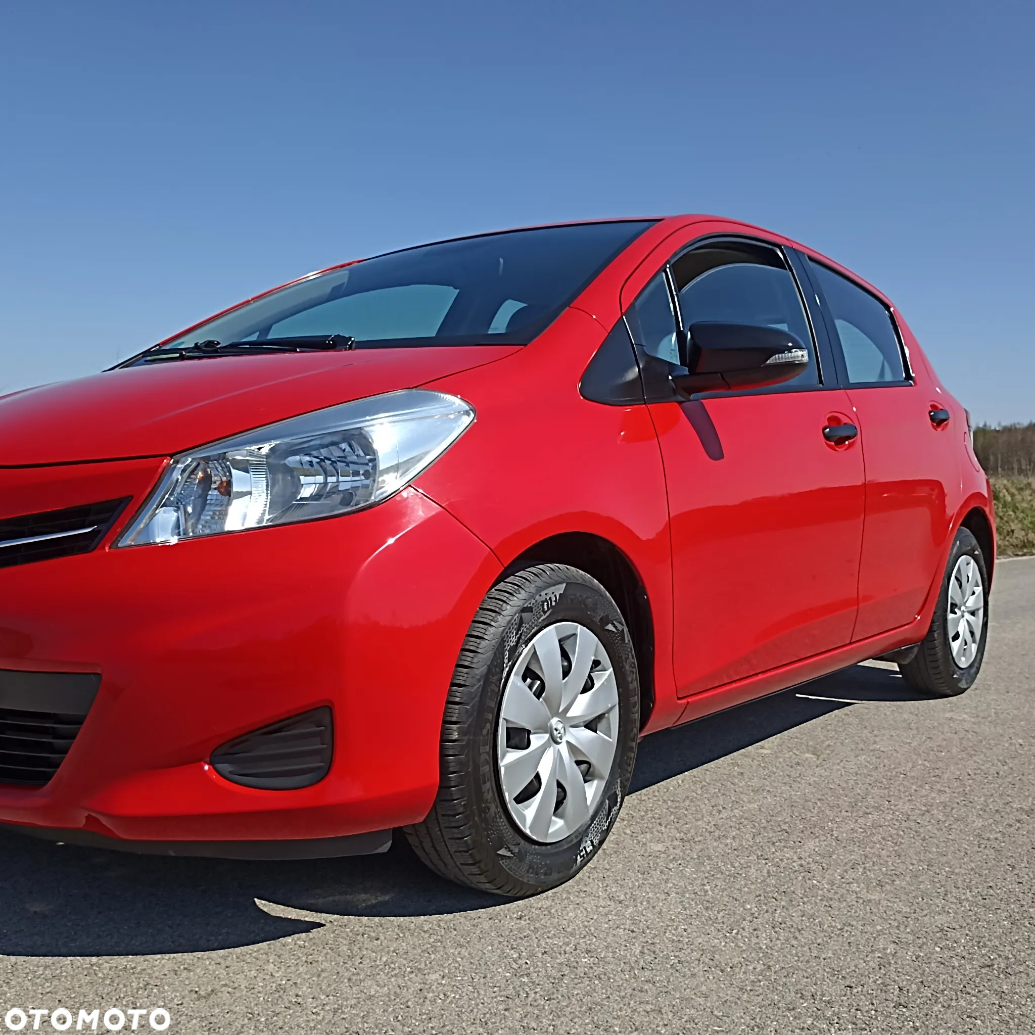 Toyota Yaris 1.0 Premium - 28