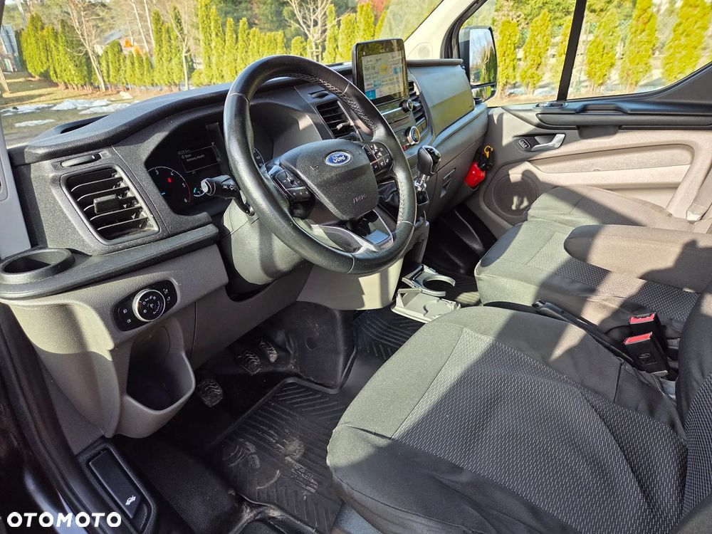 Ford TRANSIT CUSTOM - 9
