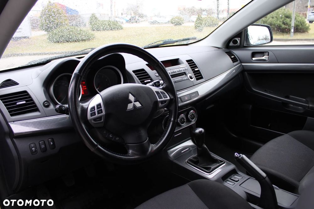 Mitsubishi Lancer 1.8 Invite - 20