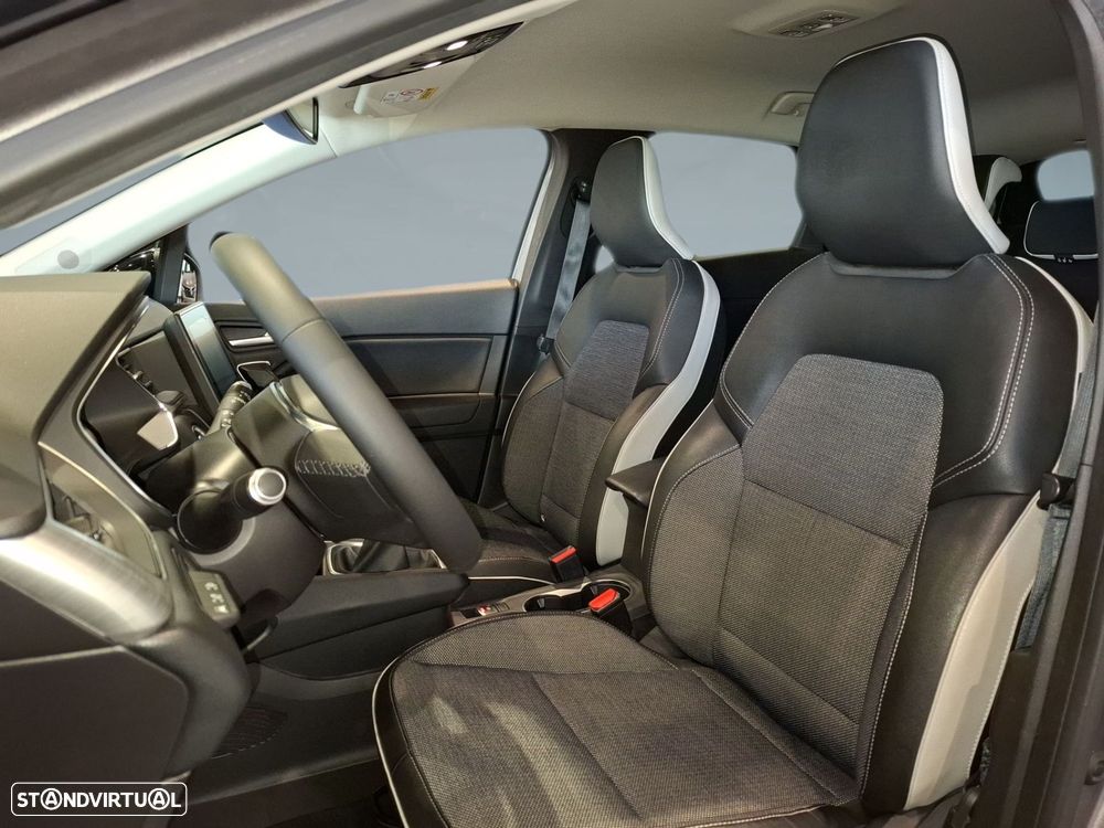 Renault Captur 1.0 TCe Exclusive - 11