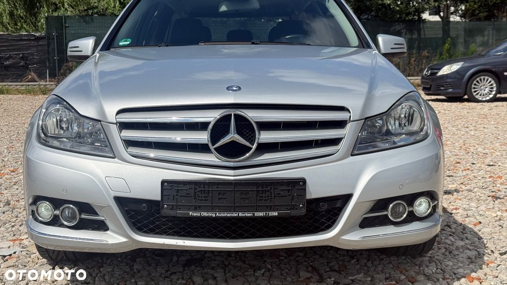 Mercedes-Benz Klasa C 220 CDI BlueEff Avantgarde - 30