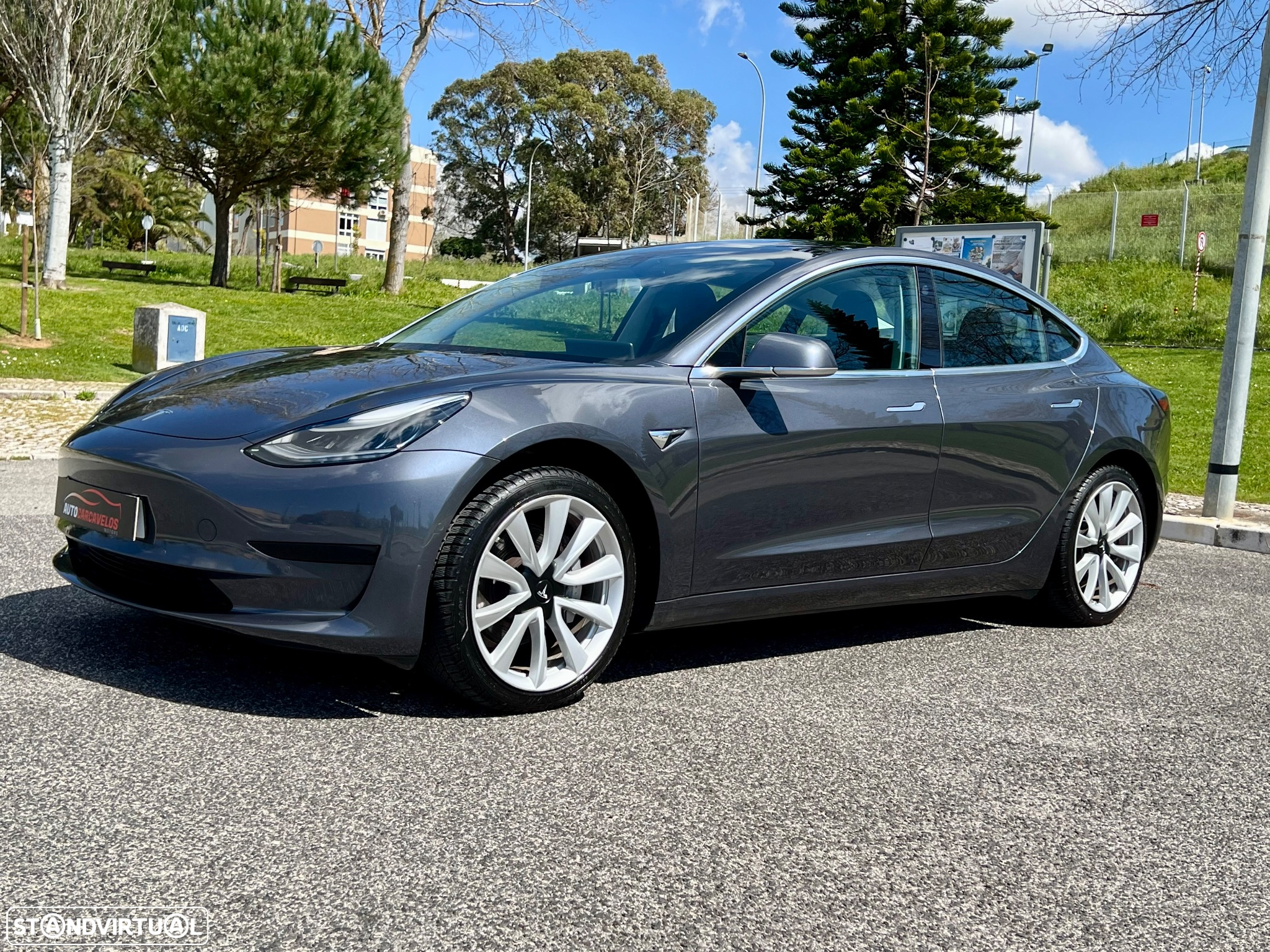 Tesla Model 3 Standard Range Plus RWD - 3
