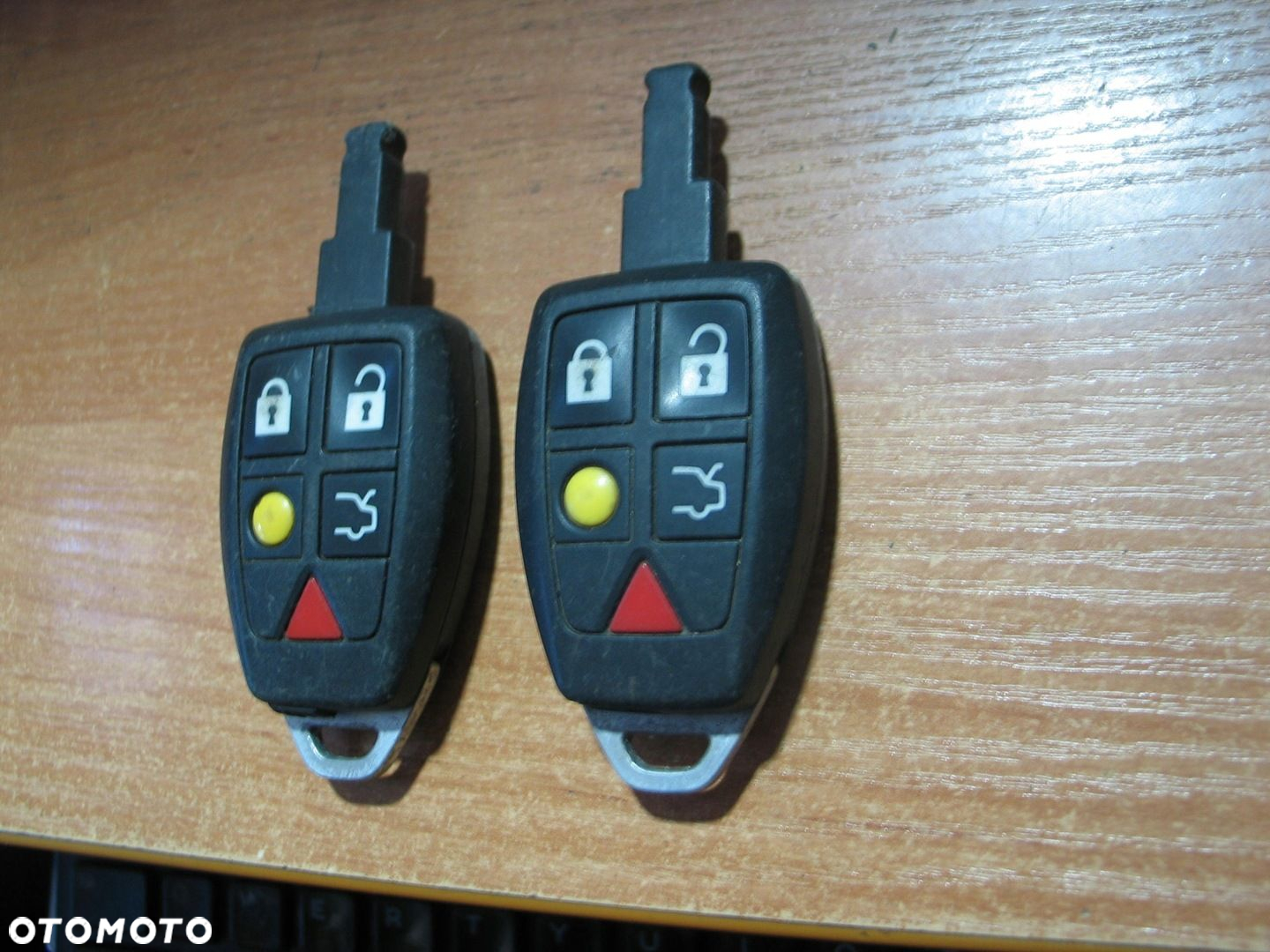 kluczyk pilot obudowa volvo C30 S40 V50 V70 delphi 30772189 - 3
