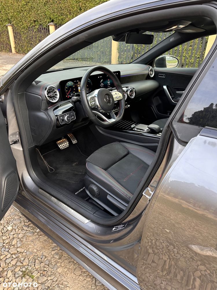 Mercedes-Benz CLA 200 d AMG Line 8G-DCT - 11