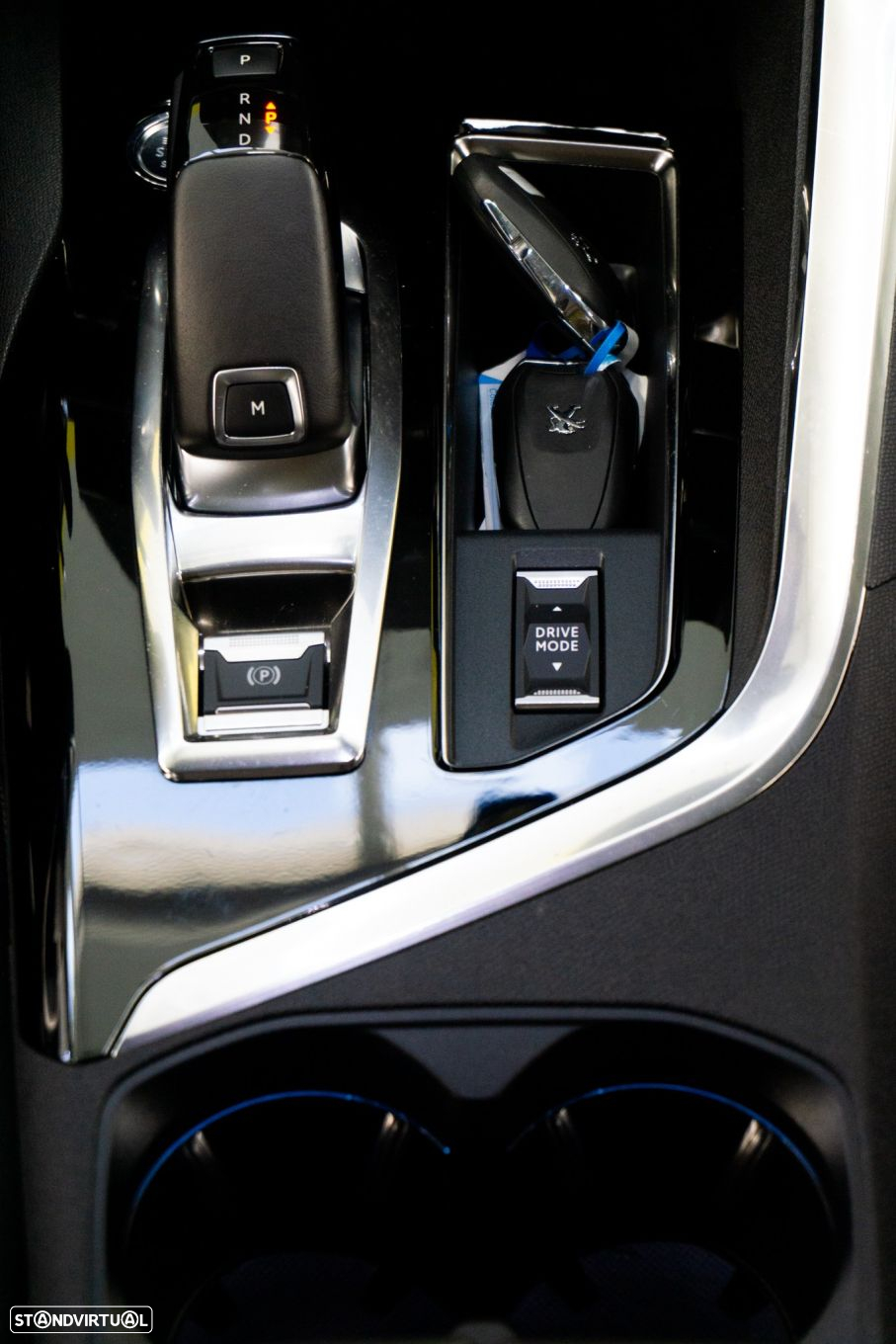 Peugeot 5008 1.2 PureTech Allure EAT8 - 8