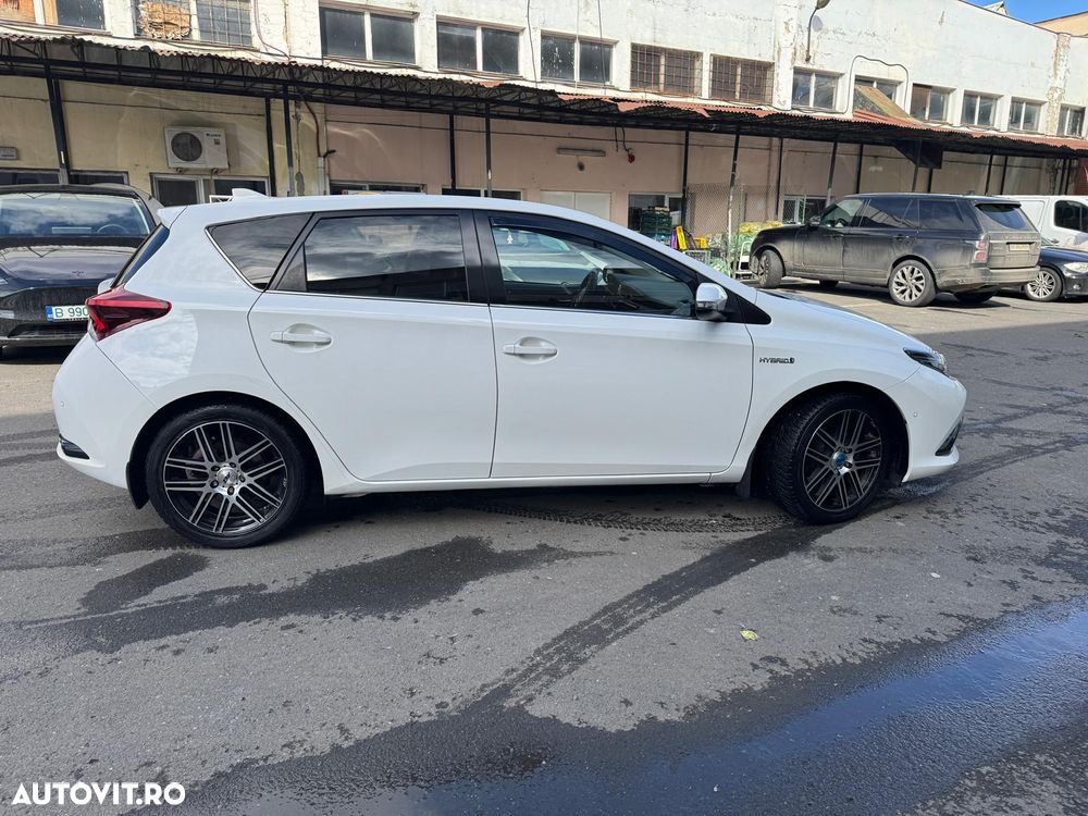 Toyota Auris - 5