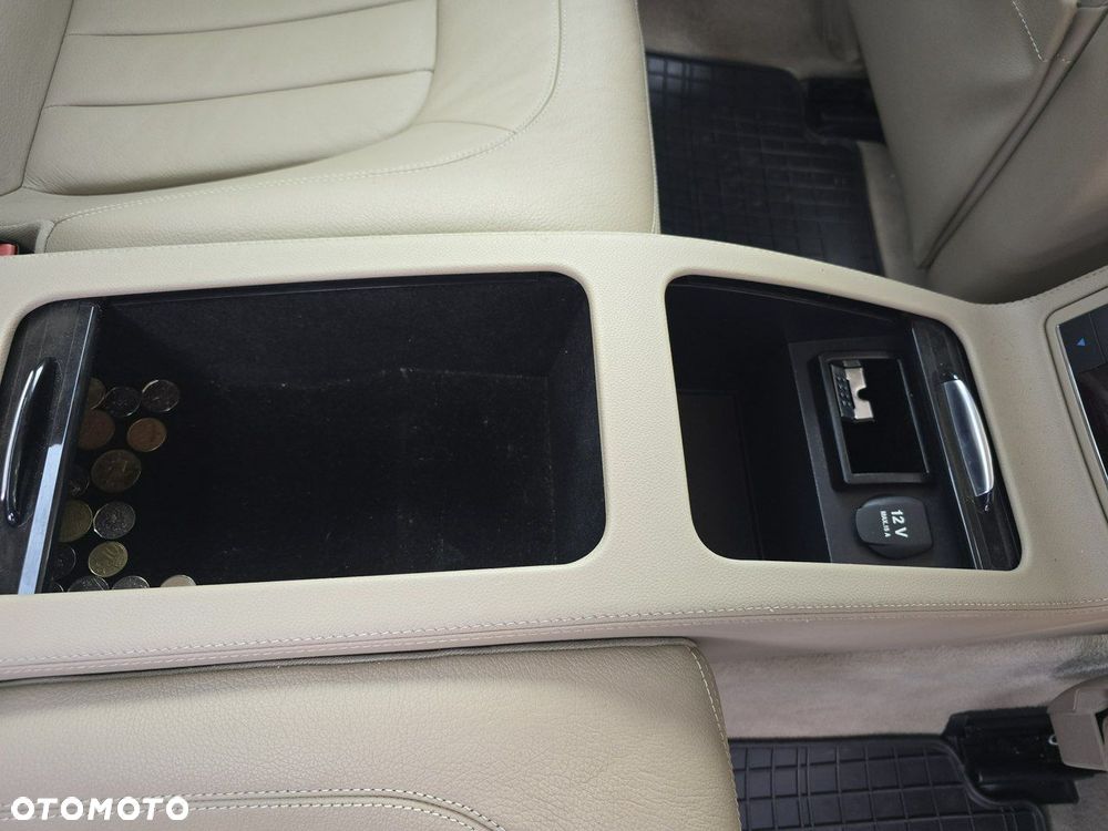 Mercedes-Benz CLS - 25