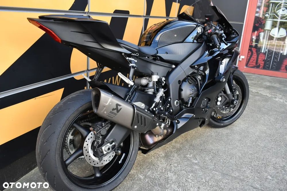 Yamaha R6 - 15