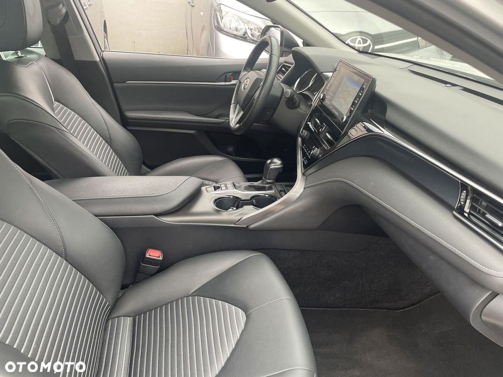 Toyota Camry 2.5 Hybrid Prestige CVT - 12