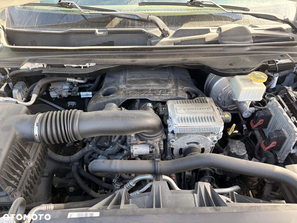 RAM 1500 5.7 Crew Cab Bighorn - 5
