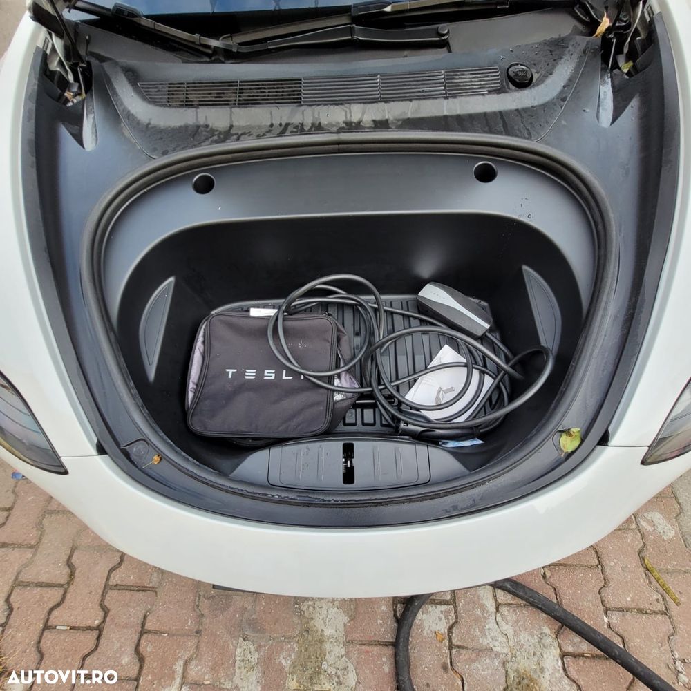 Tesla Model 3 Standard - 3