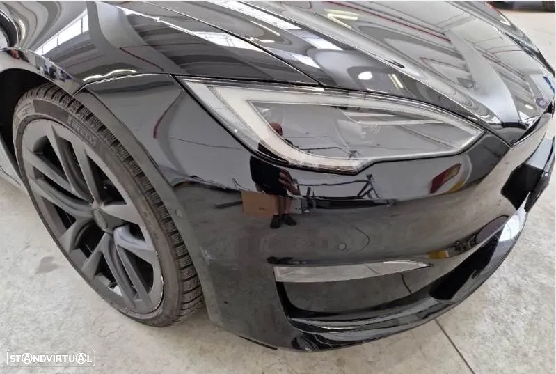 Tesla Model S Plaid - 15