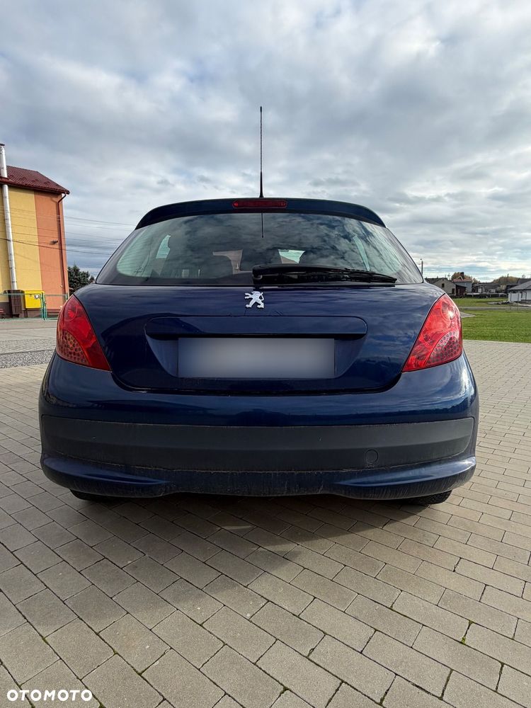Peugeot 207 - 6