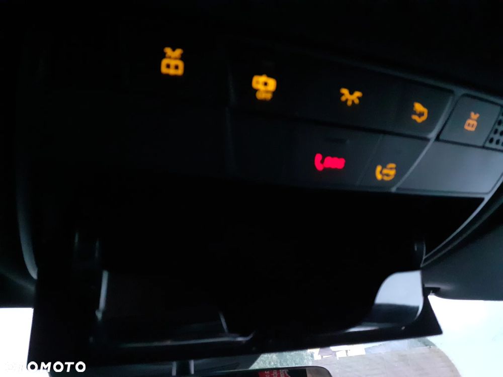 Mercedes-Benz GLC 220 d 4Matic 9G-TRONIC AMG Line - 34