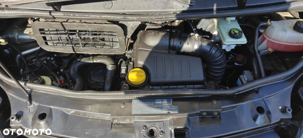 Renault Trafic - 17
