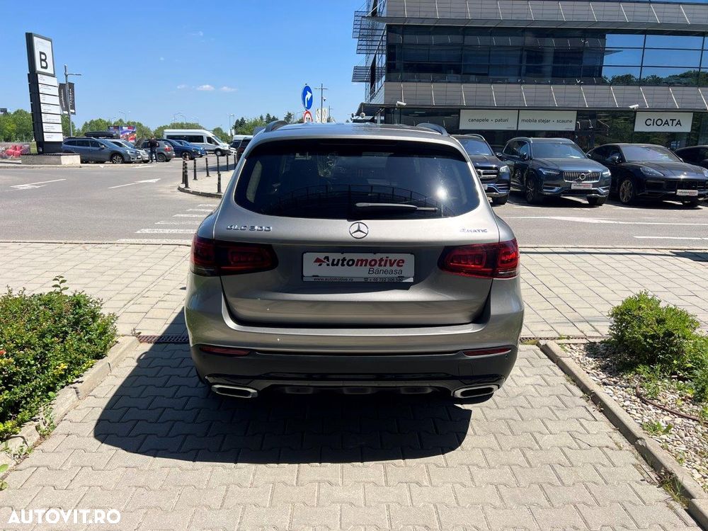Mercedes-Benz GLC 300 4MATIC 9G-TRONIC - 6
