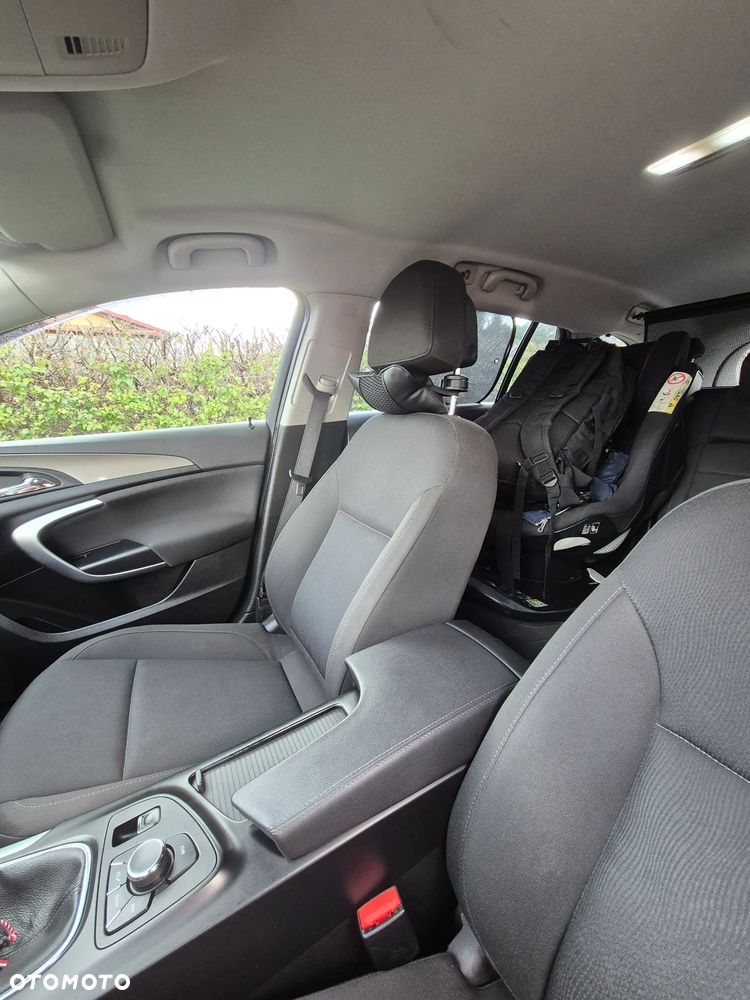 Opel Insignia - 10