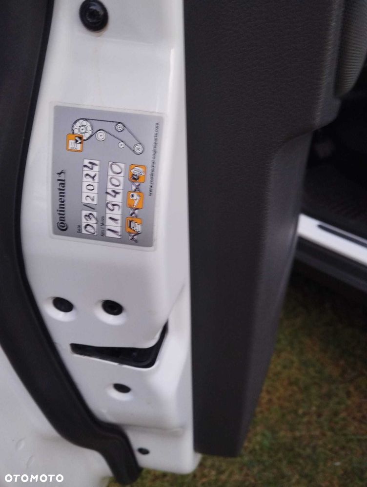 Ford Kuga - 7