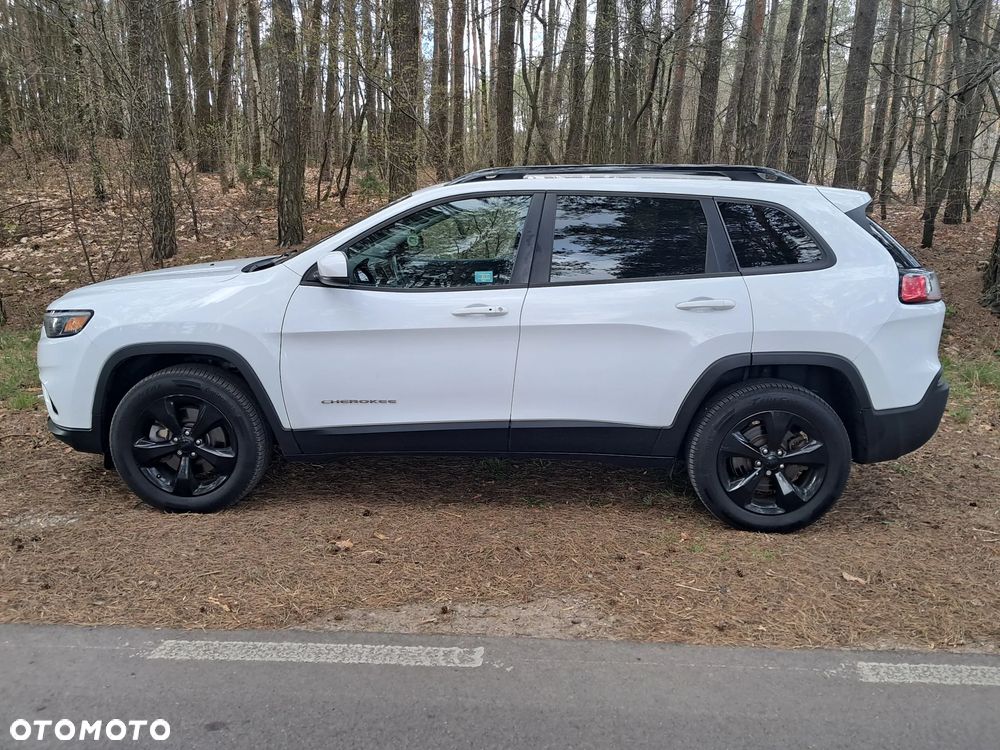 Jeep Cherokee - 4