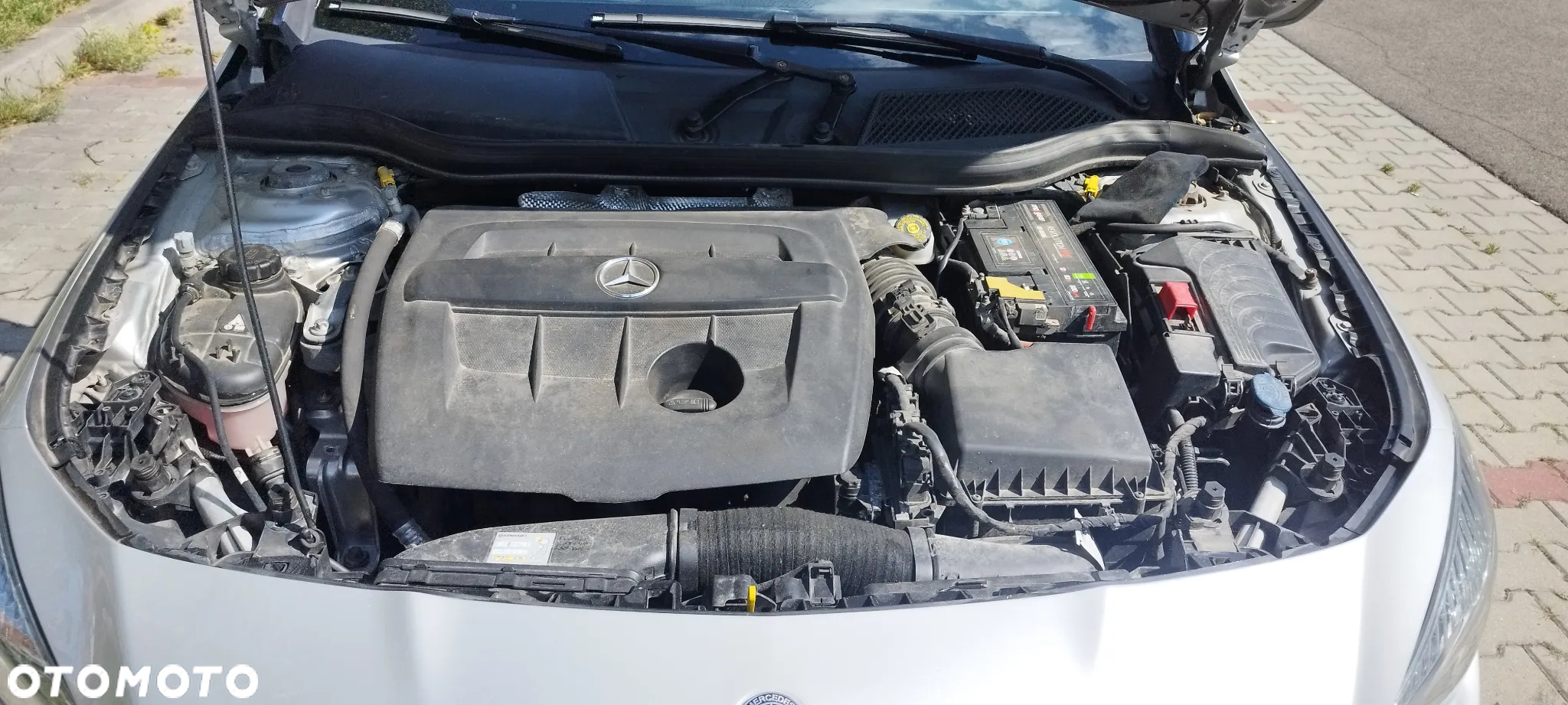 Mercedes-Benz CLA 180 d - 10