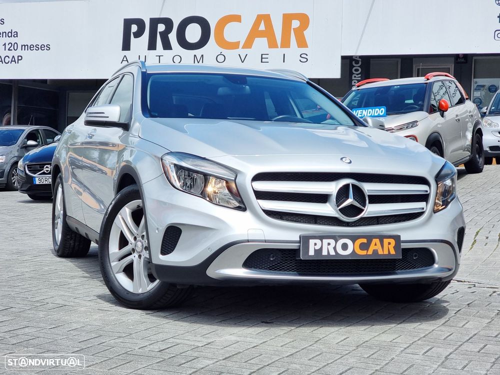 Mercedes-Benz GLA 180 CDI - 21