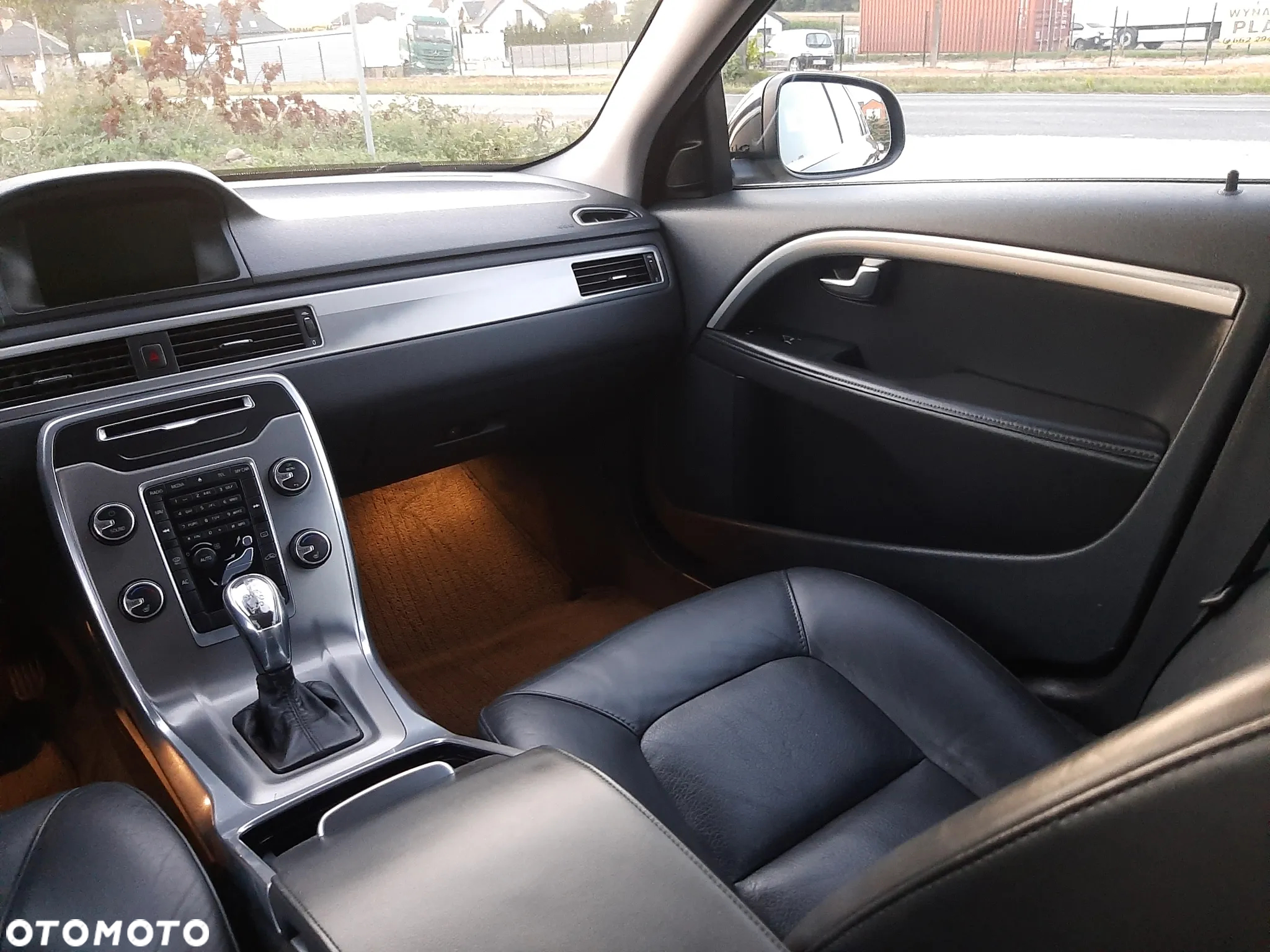 Volvo V70 D3 Geartronic Summum - 25