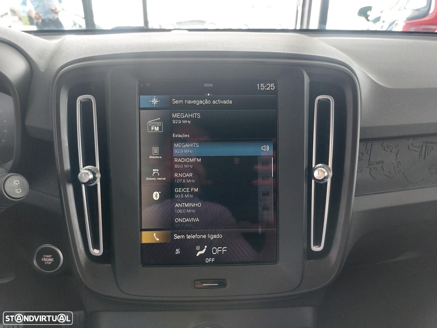 Volvo XC 40 1.5 T2 Momentum - 23