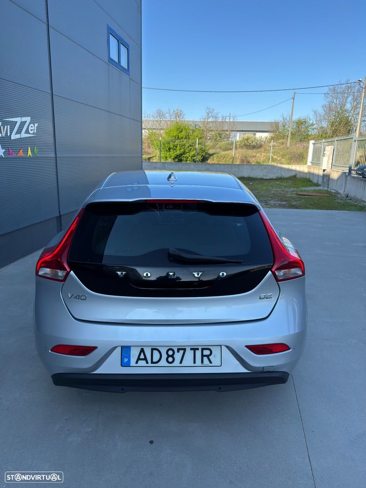 Volvo V40 D2 Kinetic - 8